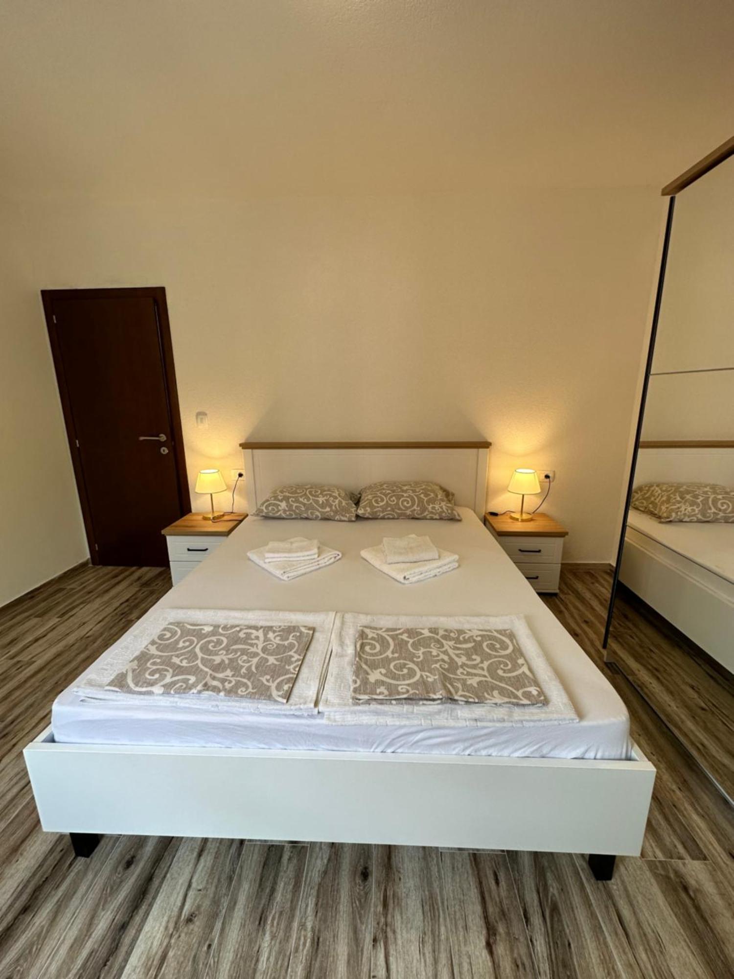 Sunny Apartment Котор Экстерьер фото