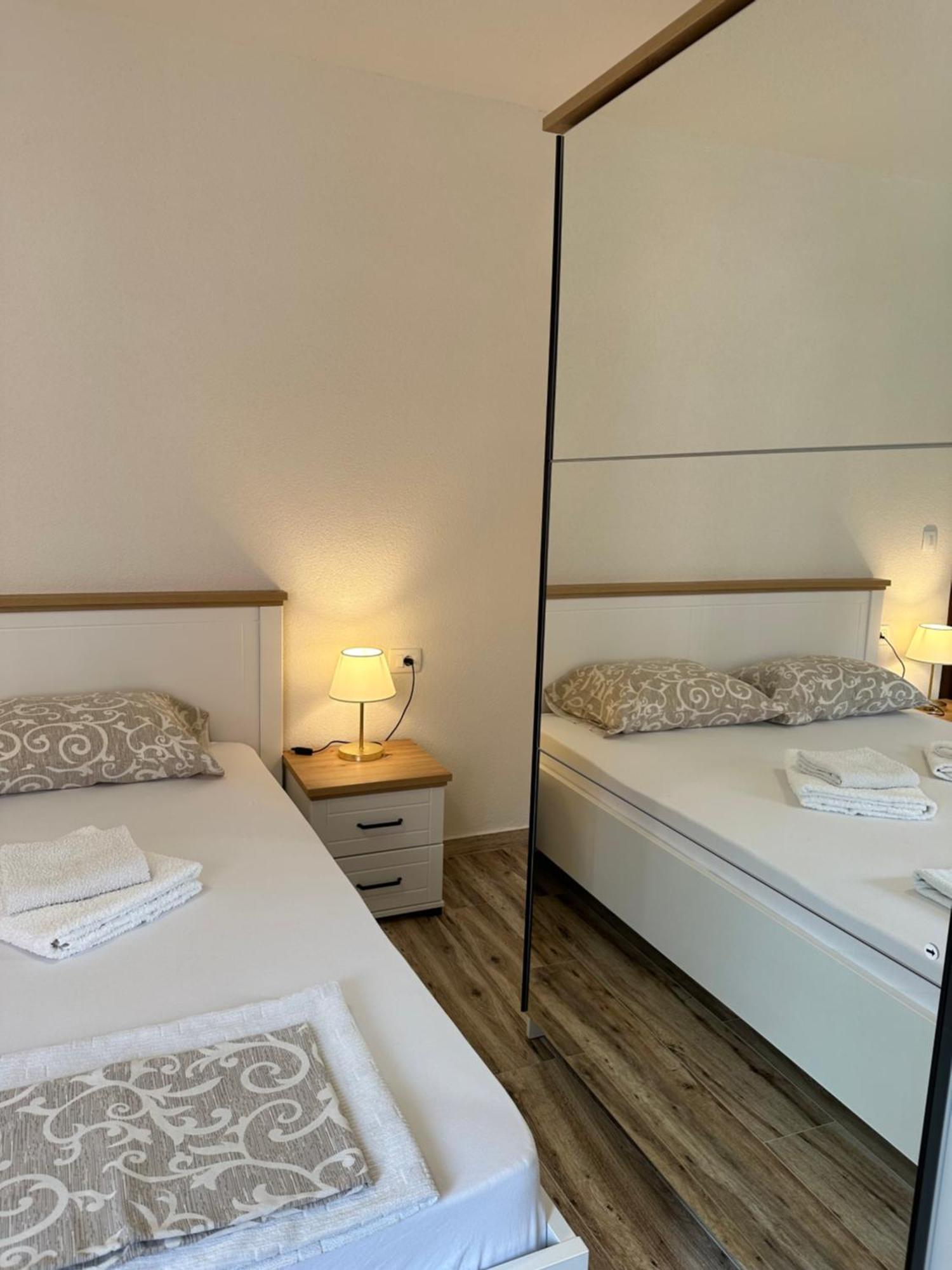 Sunny Apartment Котор Экстерьер фото
