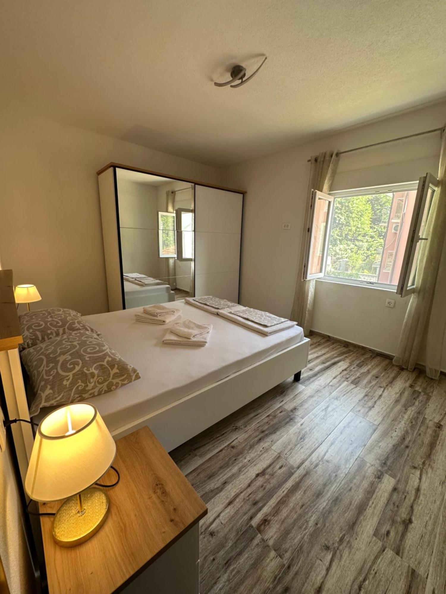 Sunny Apartment Котор Экстерьер фото