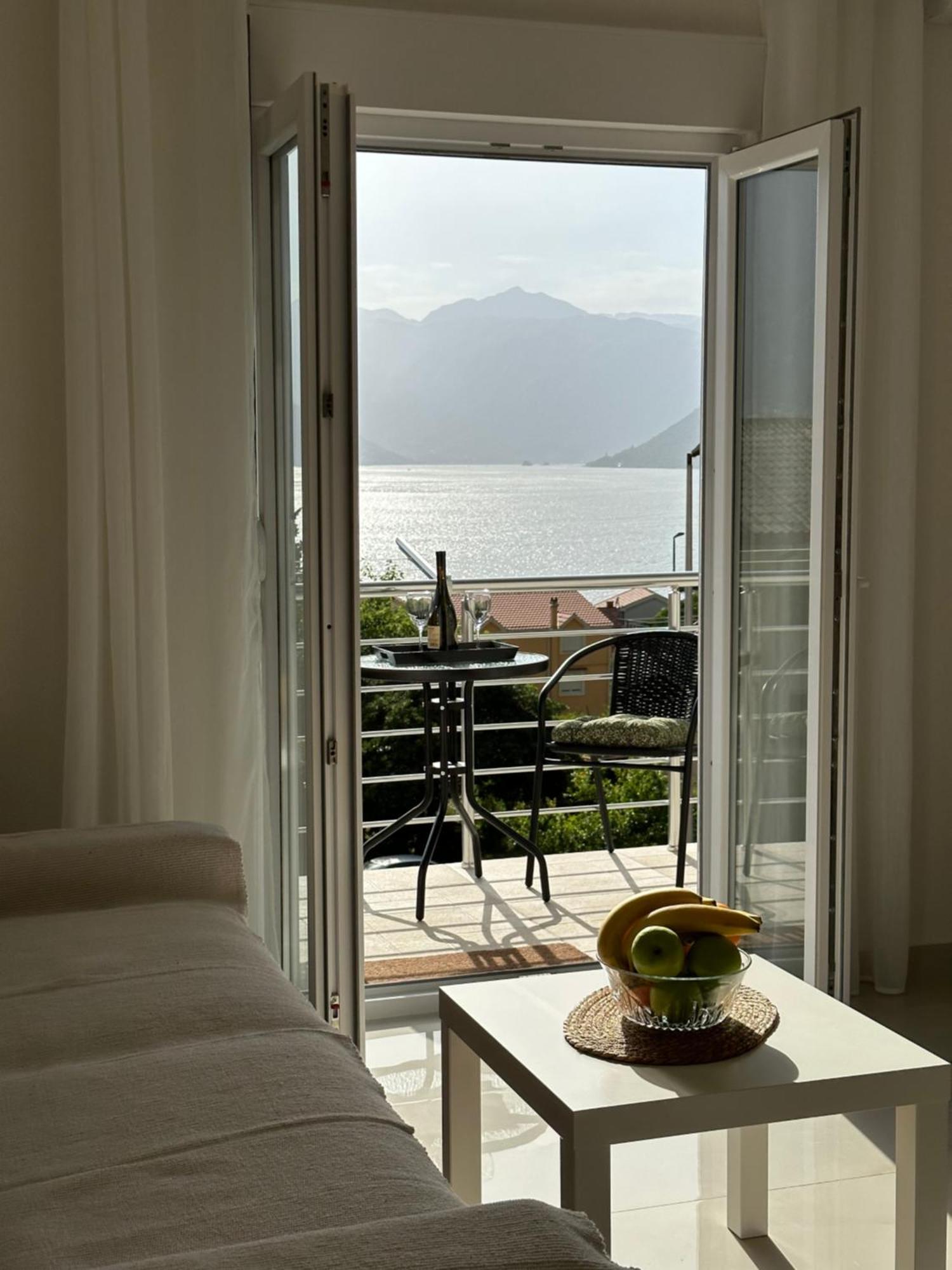 Sunny Apartment Котор Экстерьер фото